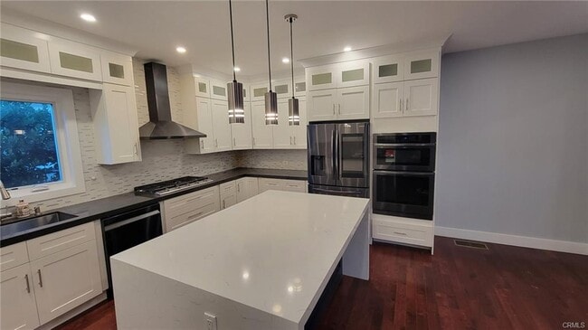 Building Photo - 12812 Short Ave