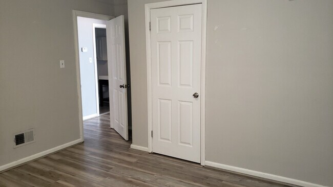 Building Photo - 1581 Garfield St