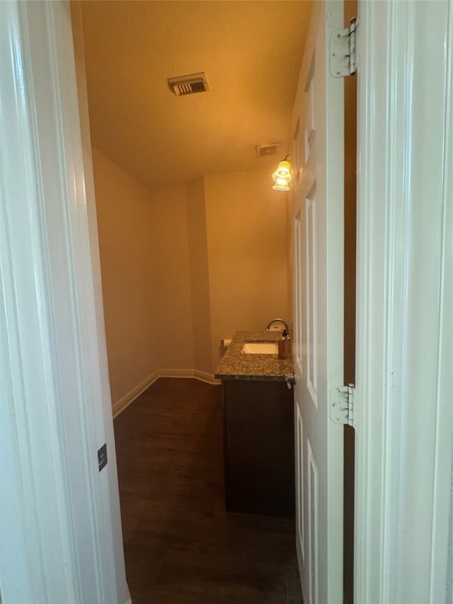 Building Photo - 8230 Falling Water Ct