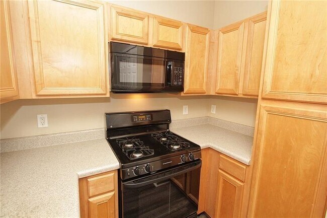 Building Photo - 4739 Autumn Rose Trail