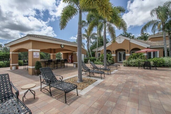 Building Photo - 1810 Florida Club Cir