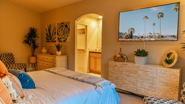 Building Photo - 53220 Avenida Navarro