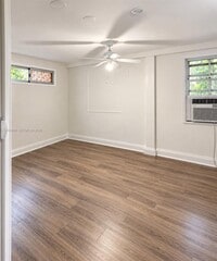 Building Photo - 4790 SW 65th Ave