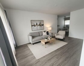 Building Photo - 664 W 2nd St