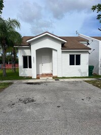 Building Photo - 25807 SW 137 Path