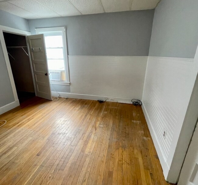 Building Photo - 92 Elliot St