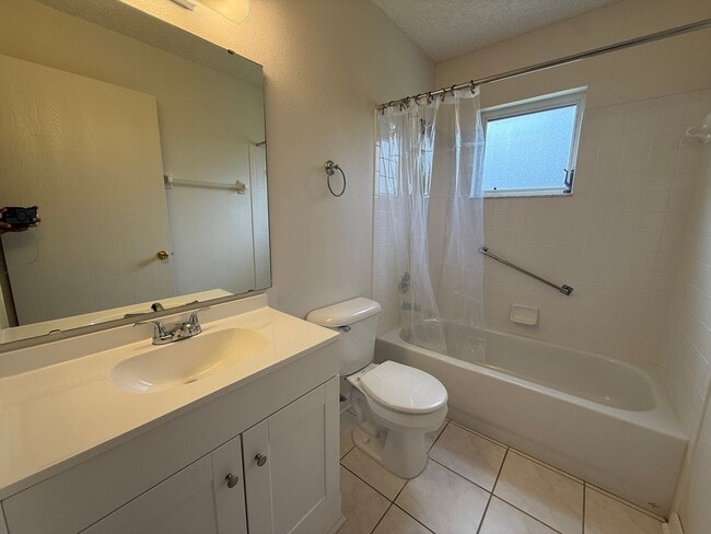 Building Photo - On Top of the World – Spacious Home in Pre...
