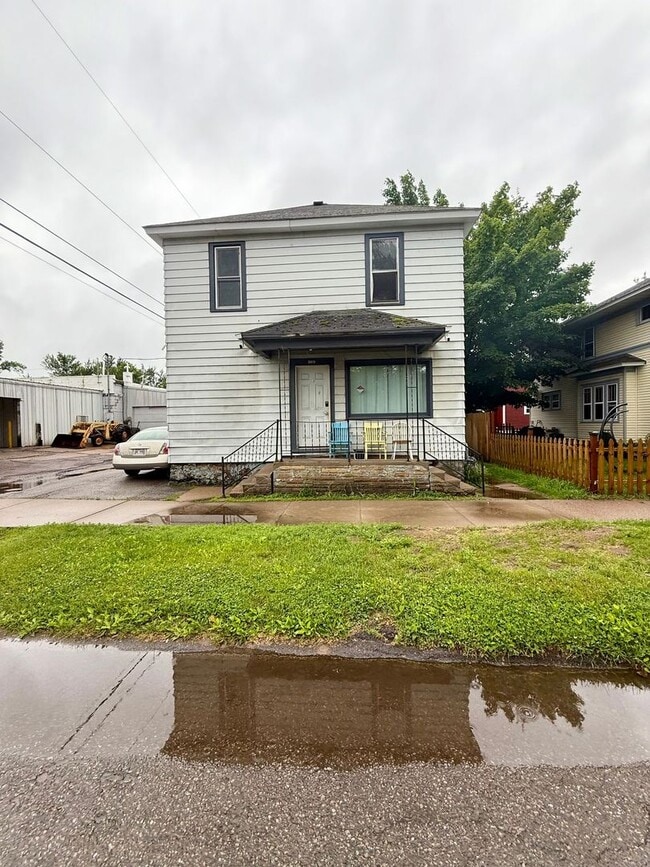 Building Photo - 309 Garfield Ave