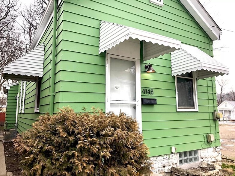 Front of house - 4142 Chambers St