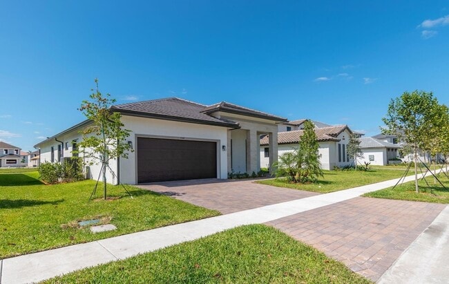 Building Photo - 4380 SW 177th Ave
