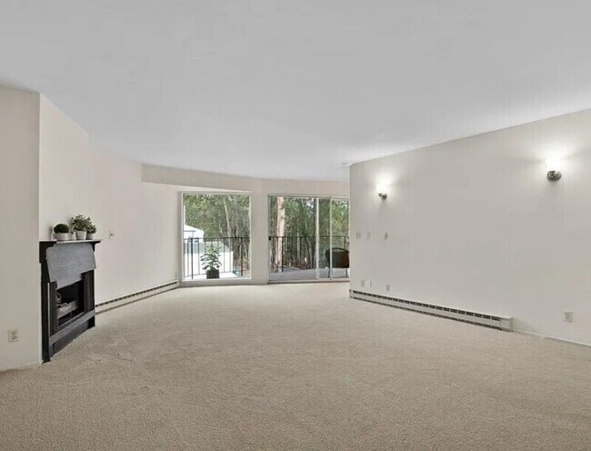 Building Photo - 870 Park Ave