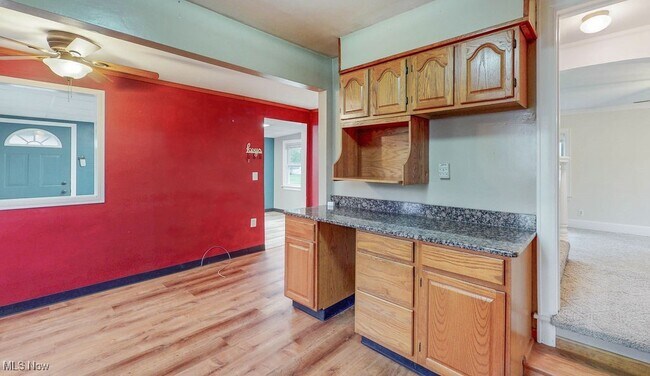 Building Photo - 3221 Killian Rd