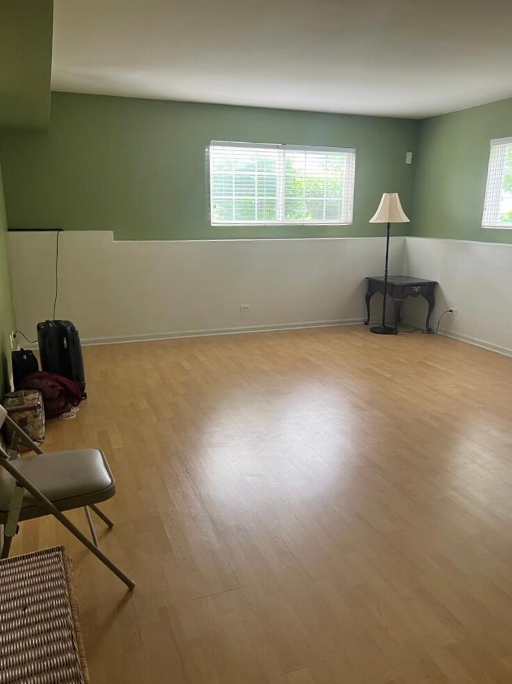 Basement living room - 1850 Middlebury Dr