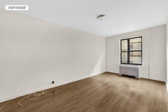 Building Photo - 330 E 52nd St