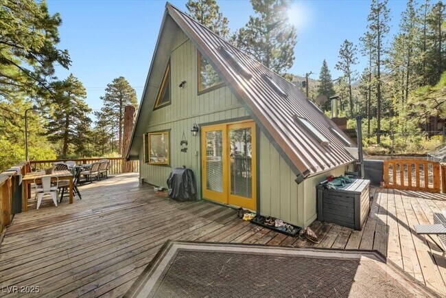 Building Photo - 223 Rainbow Canyon Blvd