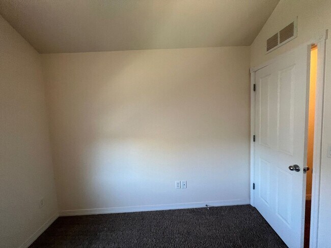 Building Photo - Great Home in Central Ft. Collins