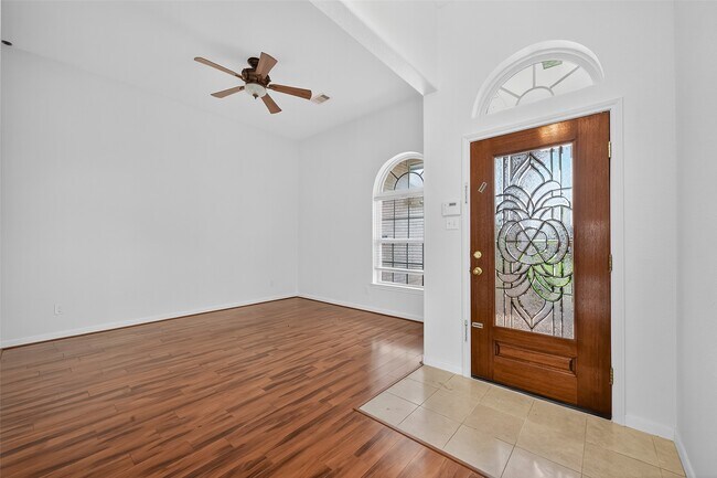 Building Photo - 9511 Mankay Ln
