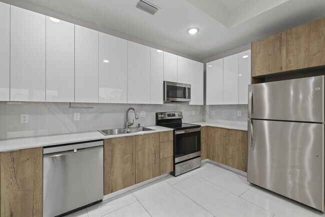 Building Photo - 2919 65th St W