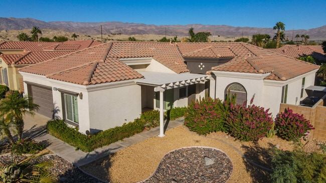 Building Photo - 42222 Revere St