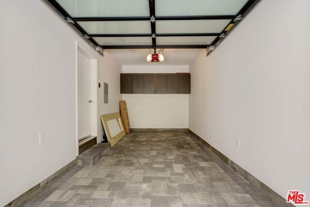 Building Photo - 4418 Kingswell Ave