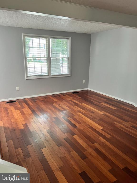 Building Photo - 8156 Dark Den Cir