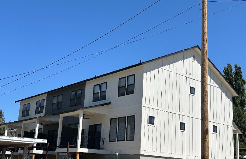 Building Photo - 1300 Terrace Ct