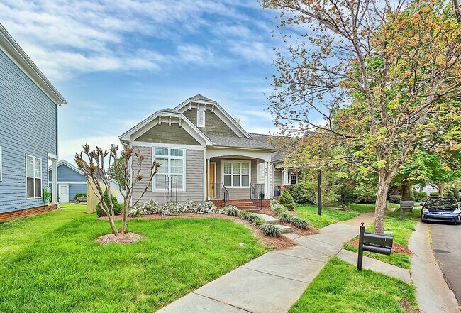 Building Photo - 6705 E Douglas Park Dr
