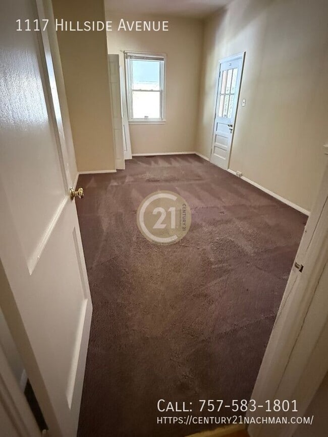 Building Photo - 1117 Hillside Ave