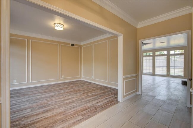 Building Photo - 4006 Forest Birch Ct