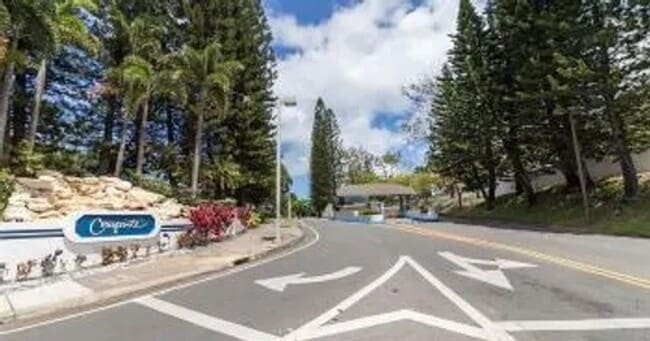 Building Photo - 2BR/2BA/2prkg Townhouse unit in a Guard-ga...