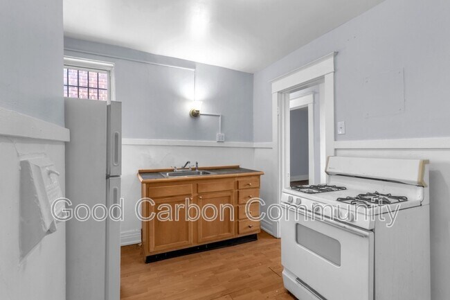 Building Photo - 8 E Depew Ave