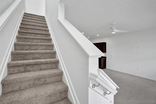 Building Photo - 4676 Longwood Lake Sq