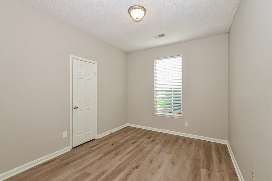 Building Photo - 3918 Autumn Harvest Ln