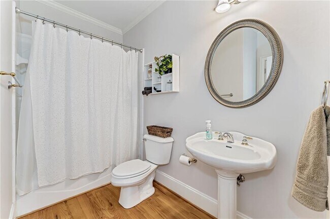Building Photo - 870 Longstone Landing
