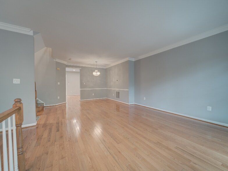 Building Photo - 3006 Fallswood Glen Ct