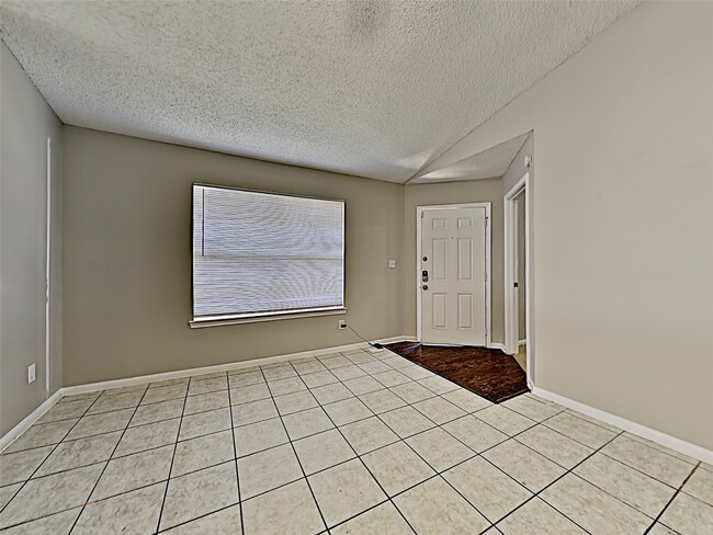 Building Photo - 3215 Boynton Dr