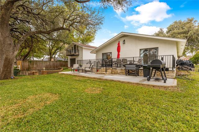 Building Photo - 301 Granada Calle St