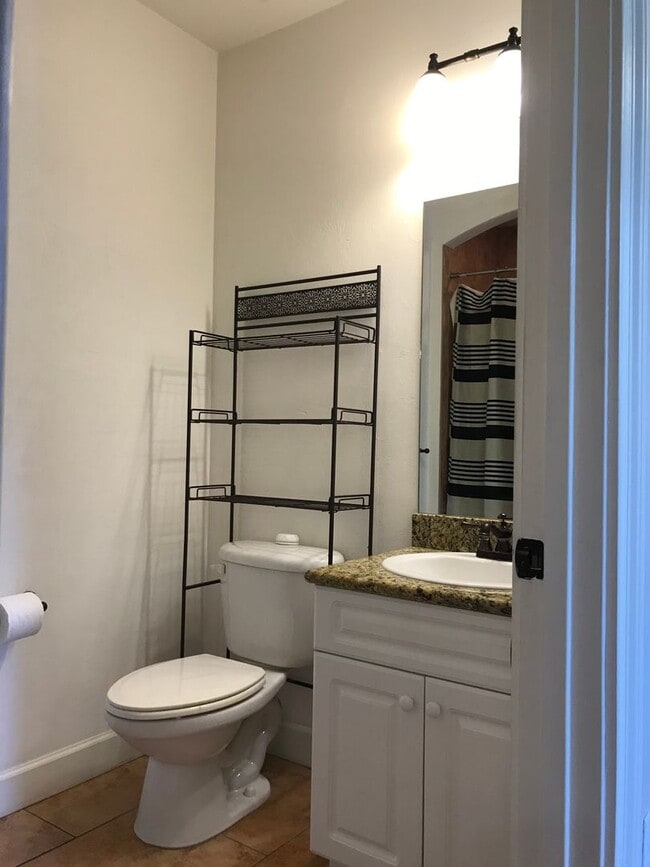 Building Photo - Jackson Square - 2 Bedroom, 2 Bathroom Condo