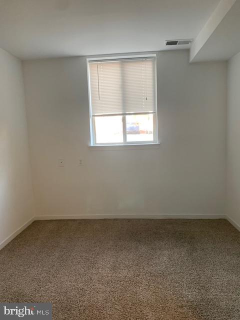 Building Photo - 626 S Charles St