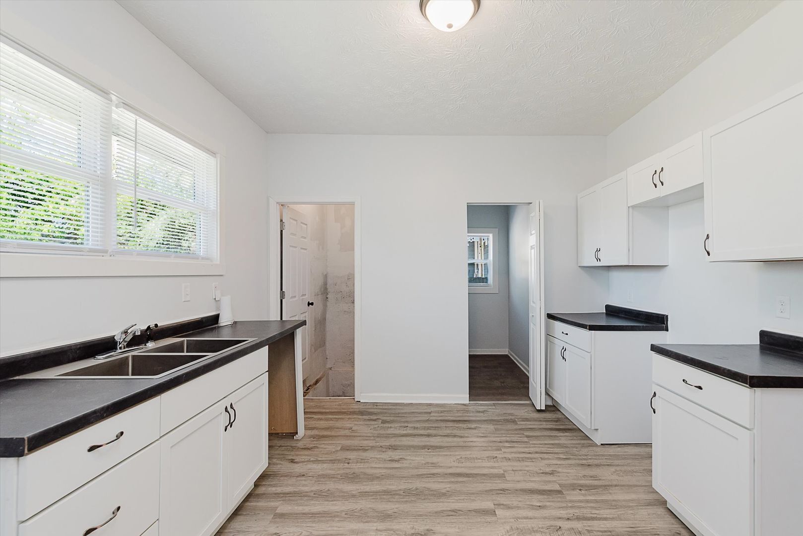 Building Photo - Completely renovated 2BR/1BA single family home minutes from Downtown Indy!