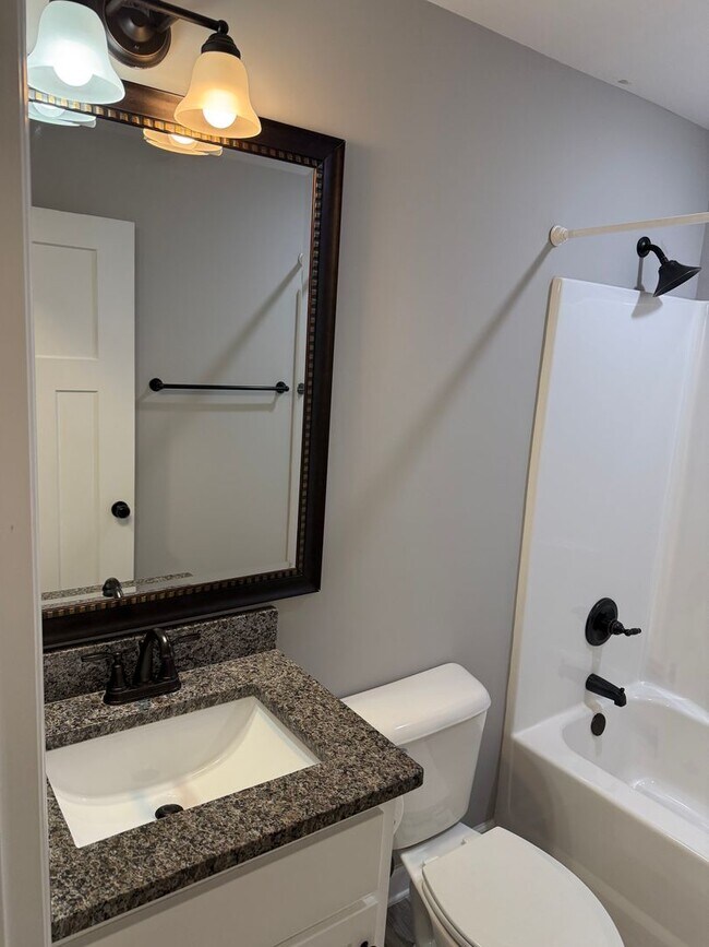 Building Photo - 157 Cody Dr