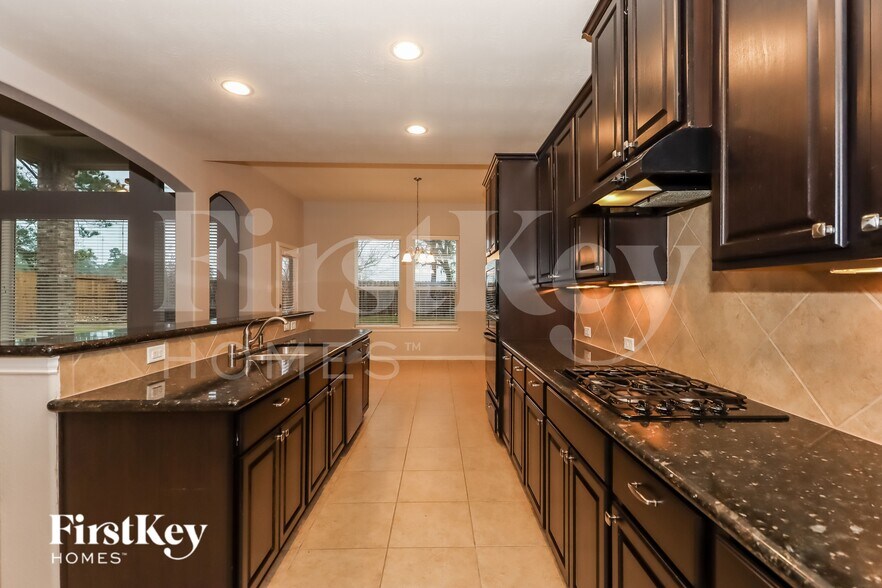 Building Photo - 2807 Angela Way Dr