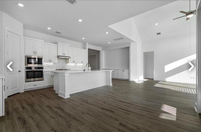 Building Photo - 104 Cherry Sage Cv