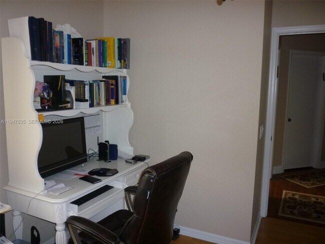 Building Photo - 644 Conservation Dr