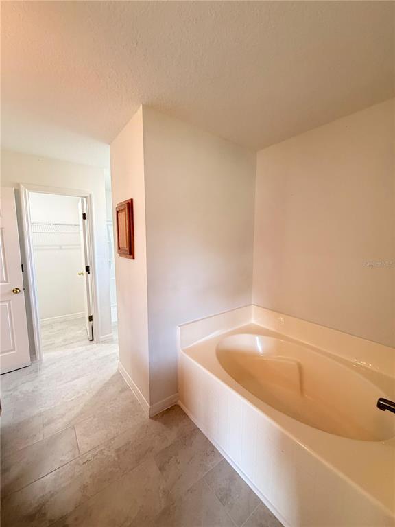 Building Photo - 31 Russkin Ln