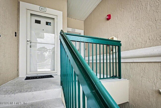 Building Photo - 100 Bermuda Bay Cir