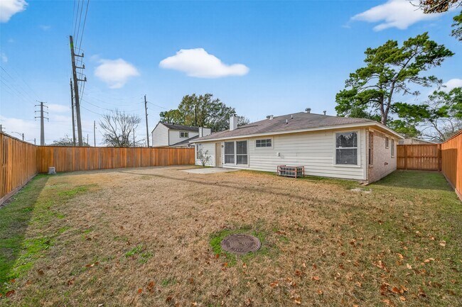 Building Photo - 4251 Southchase Ln