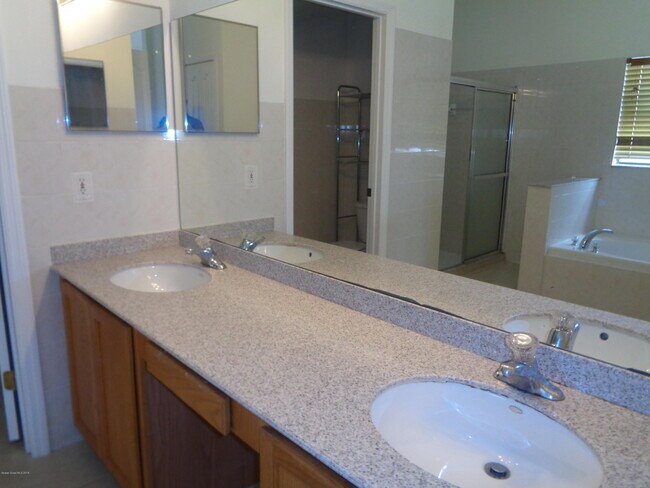 Building Photo - 3337 Hoofprint Dr