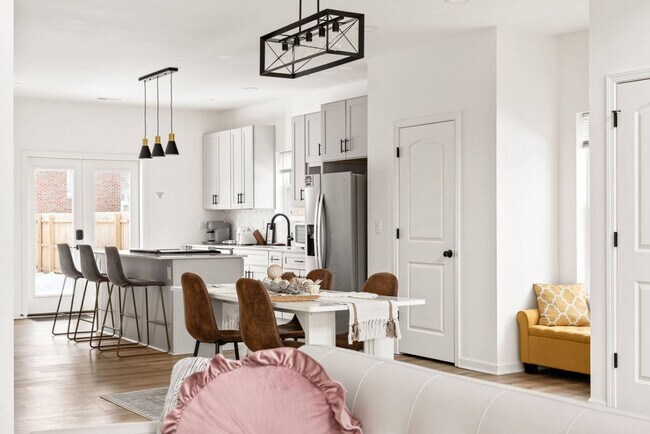 Building Photo - 35 Keystone Ave