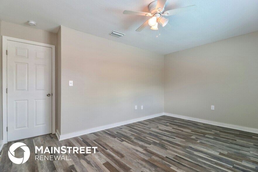 Building Photo - 209 Ravenway Dr